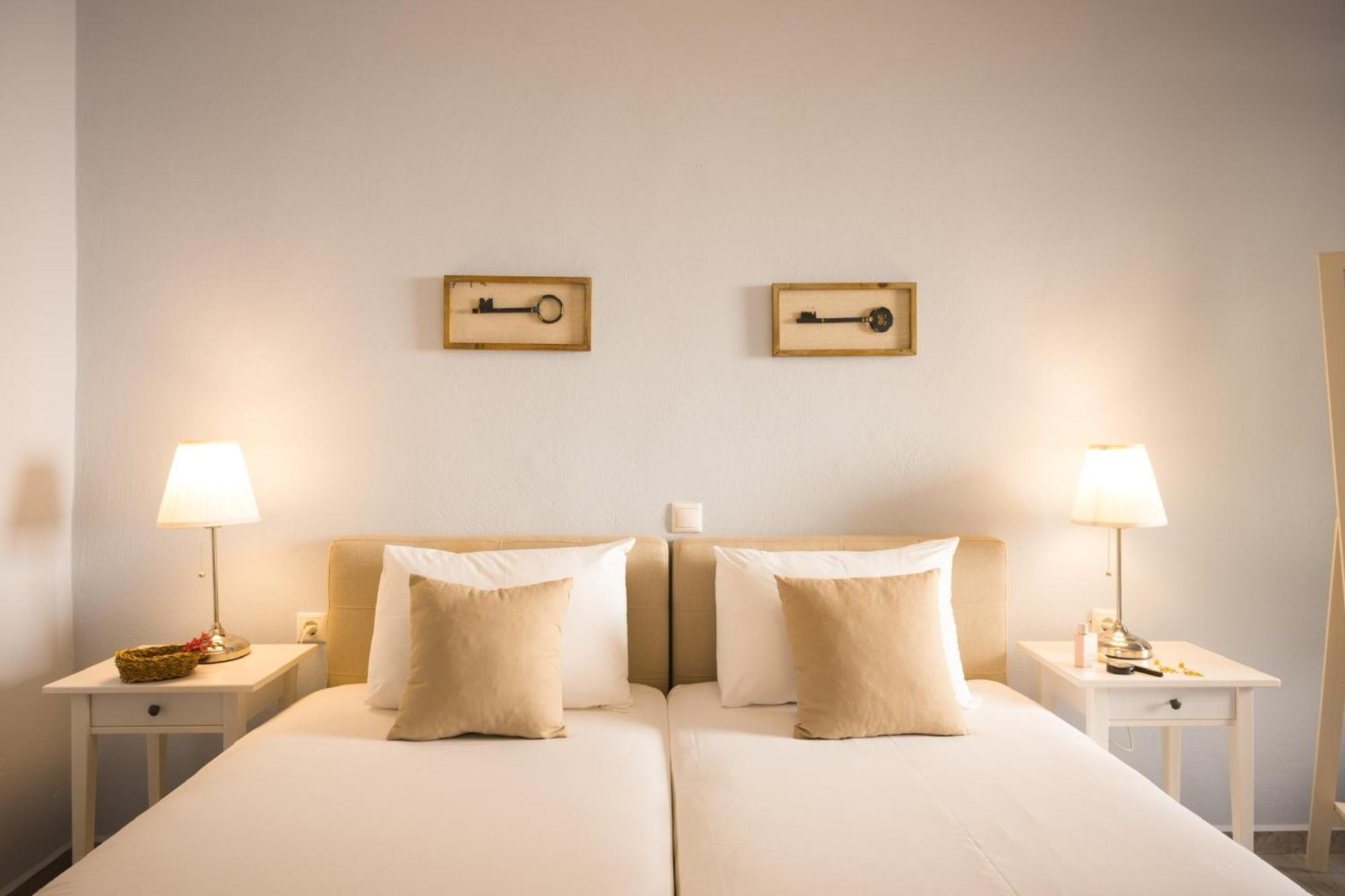 Villa Stella Suites Плакіас Екстер'єр фото
