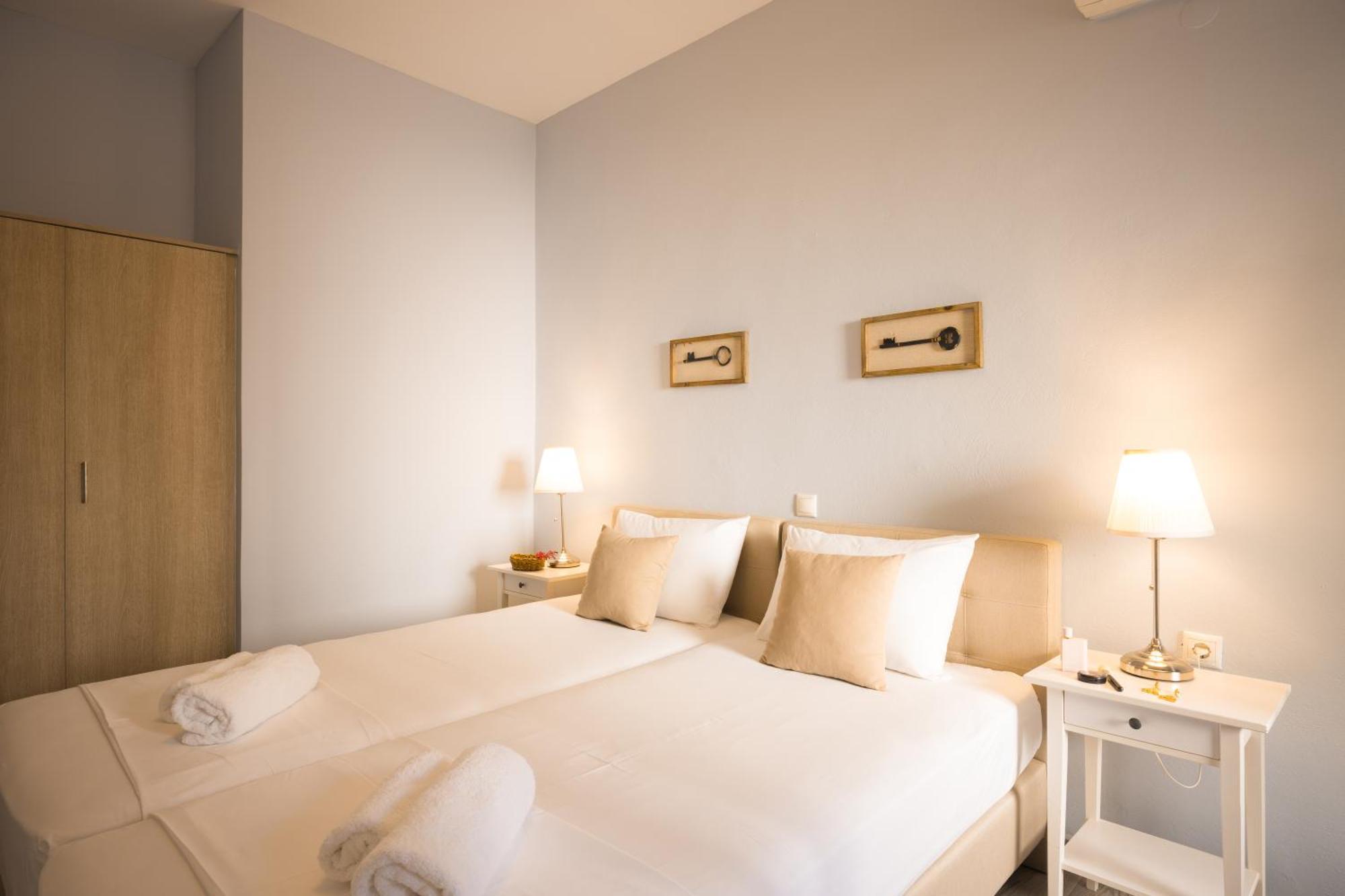 Villa Stella Suites Плакіас Екстер'єр фото